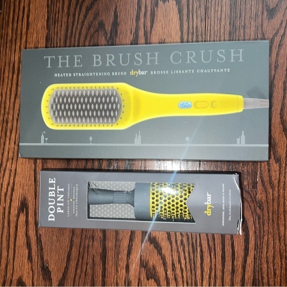 Drybar heated brush and round brush, drybar brush, heated brush, blowout brush - Picture 3 of 6